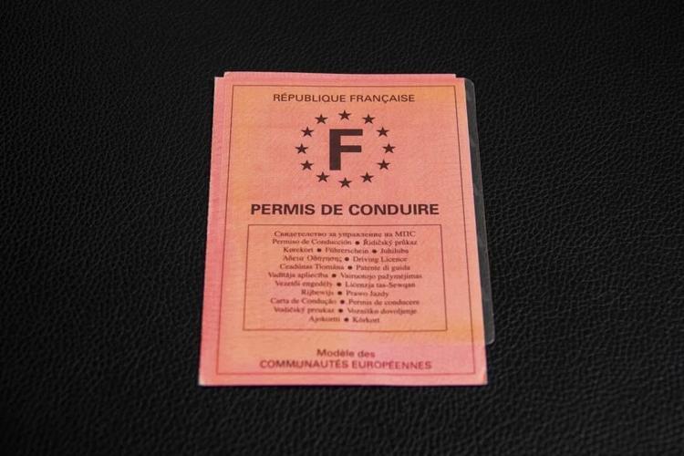 Permis rose&nbsp;: il ne sera bientôt plus valide, voici la nouvelle date limite pour le faire changer