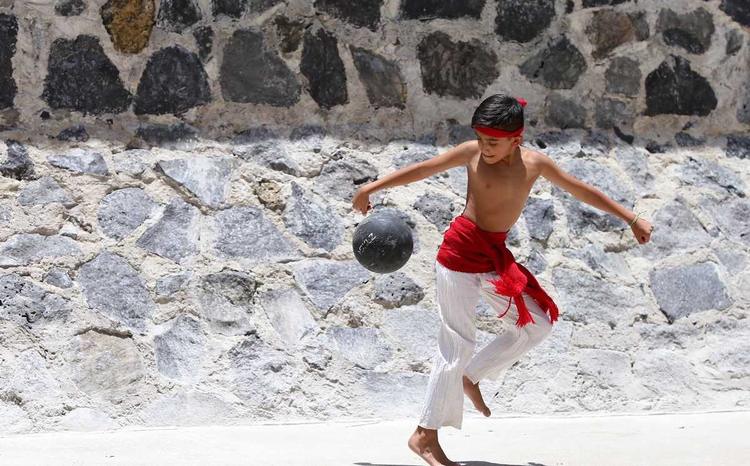 Regresa el juego de pelota prehispánico a la zona arqueológica de Chalcatzingo