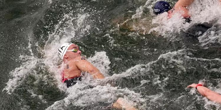 Europei di nuoto, Paltrinieri bronzo nella 5km in acque libere. "Gara durissima, ma mi diverto ancora"