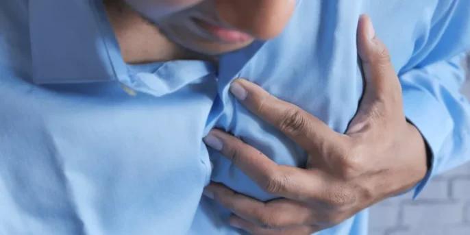 سكتة قلبية مفاجئة تنهي حياة سائق سيارة أثناء توقيفه بسبب مخالفة مرورية بجماعة آشتوكة