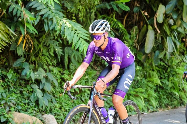 Ciclismo, muore dopo una caduta: chi era il 30enne ex compagno di squadra di Pogacar