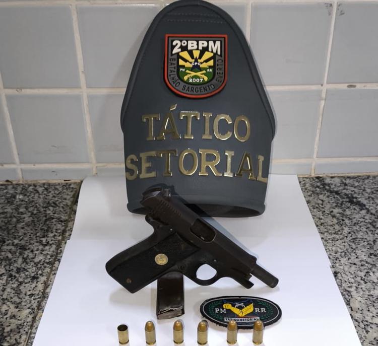 Dupla atira contra policiais e foge após abordagem em Boa Vista