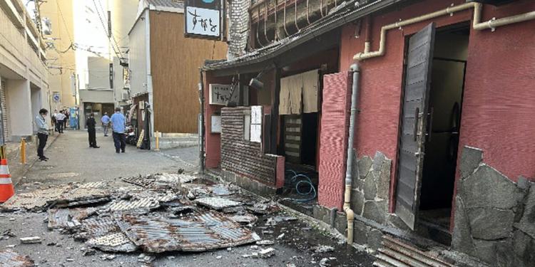 Terremoto in Giappone: numerose vittime nel crollo di un centro commerciale: ordine di evacuazione per 300.000 persone
