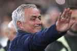 Mourinho llega a Madrid esta tarde y será presentado mañana