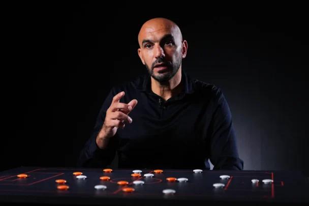 الركراكي ينضم لطاقم “Canal+” كمحلل فني