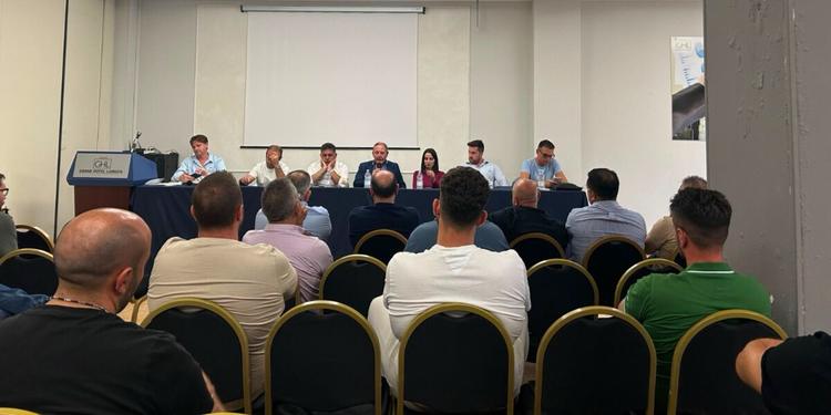 Caro carburanti, Fedralog Calabria conferma il fermo regionale dell’autotrasporto dal 16 al 20 ottobre
