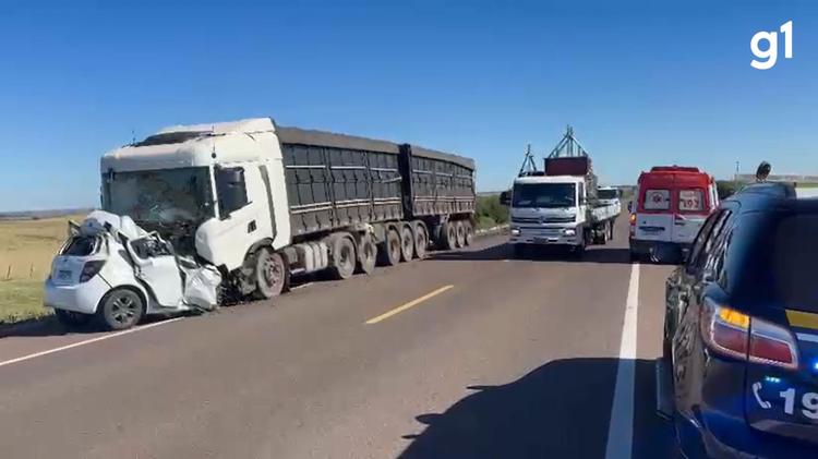 Homem tenta matar ex-companheira no RS, foge de carro e morre em acidente na estrada; mulher sobreviveu