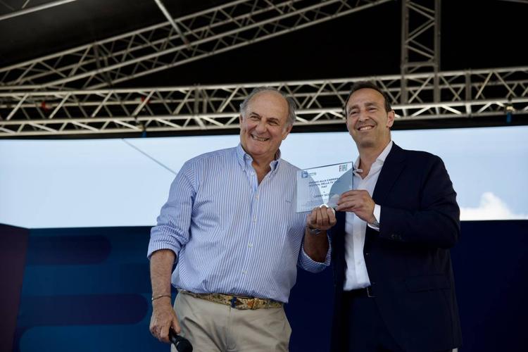 FIAT celebra Gerry Scotti al Festival della TV 2026 e porta a Dogliani le icone che hanno accompagnato generazioni di italiani