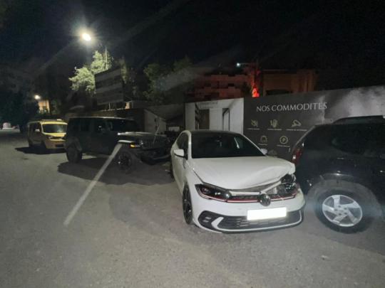 أسفر عن خسائر مادية كبيرة.. گارديان يتسبب في حادث اصطدام ثلاث سيارات بمراكش +صور