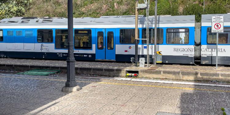 Treni, ritardi e cancellazioni per sciopero: disagi su Regionali: ripercussioni anche in Calabria