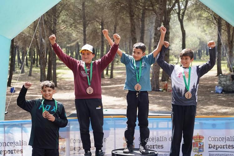 🚵🏼‍♂️ El pasado fin de semana, en el Minienduro Zagal Pura Esencia celebrado en el municipio de Ojén, deportistas de l...