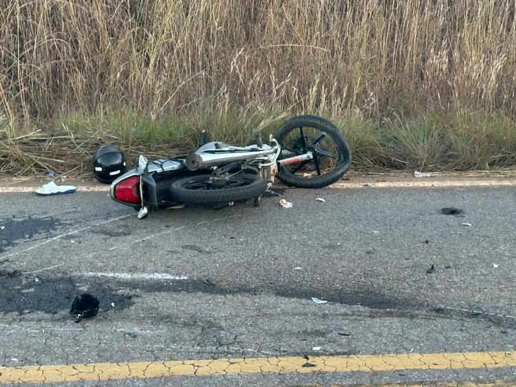 Batida entre motos deixa um morto e feridos na MG-060, em Biquinhas