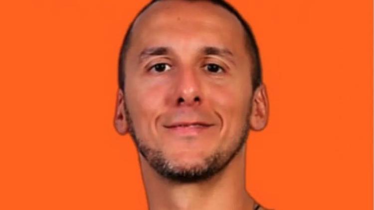 Esce la sera col cane: personal trainer freddato in strada