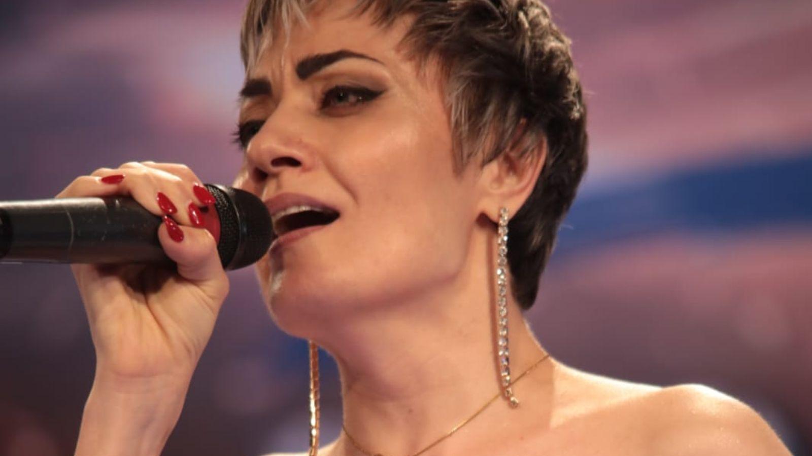 Musica, Julia Burduli: il grande successo a “Bravissima” e i nuovi traguardi artistici