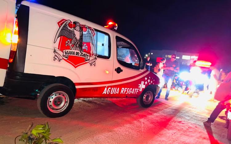 Motociclista fica ferida após bater moto em jegue na Bahia