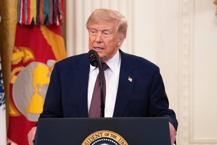 Trump secondo atto Meloni nel mirino. "Ha negato le basi. Non è mia amica"