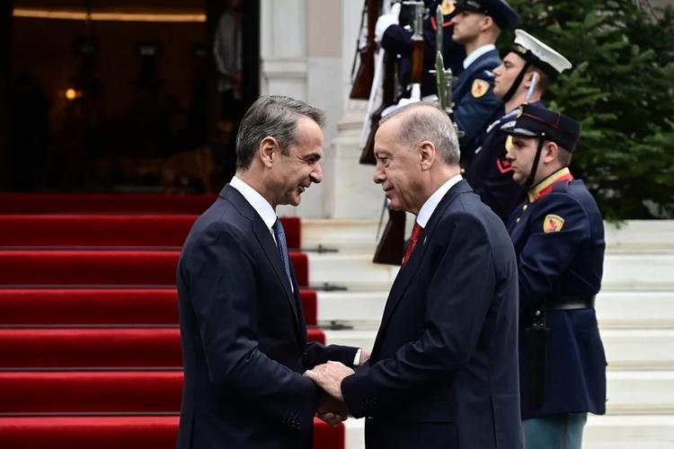 Greece Seeks to Extend ‘Period of Calm’ at Mitsotakis-Erdogan Summit