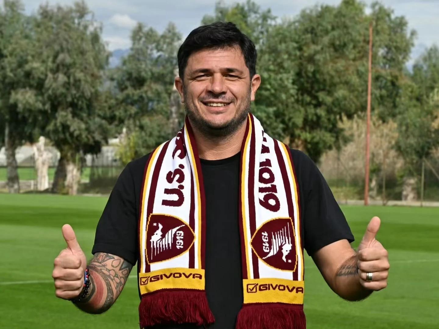 Salernitana,&nbsp;parte l’era Vito Di Bari:&nbsp;“Insieme alla piazza per svoltare”