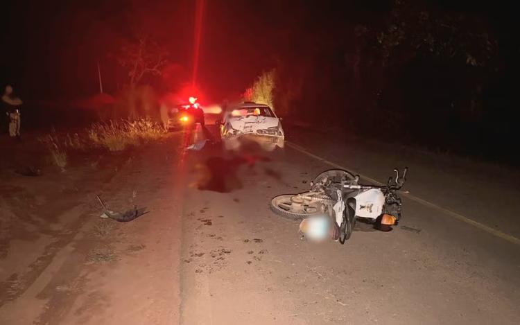 Motociclista de 42 anos morre após bater de frente com carro em São José da Barra, MG