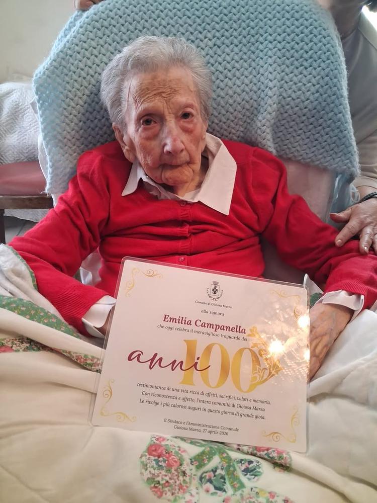 🎉Una giornata speciale per la nostra comunità: la signora Emilia Campanella ha festeggiato il suo 100° compleanno, circ...