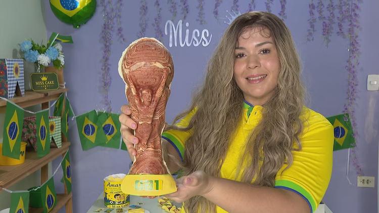 Confeiteira cria taça da Copa do Mundo de bolo de rolo e viraliza: 'Muito orgulhosa'