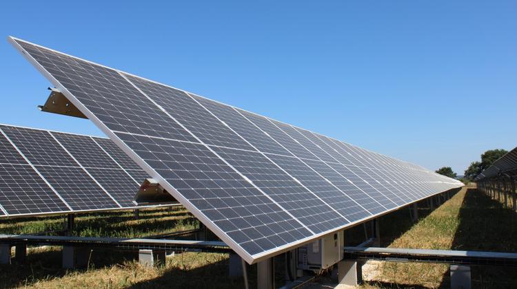 FONTARÈCHES Un projet de parc photovoltaïque de 92 hectares suscite des réserves