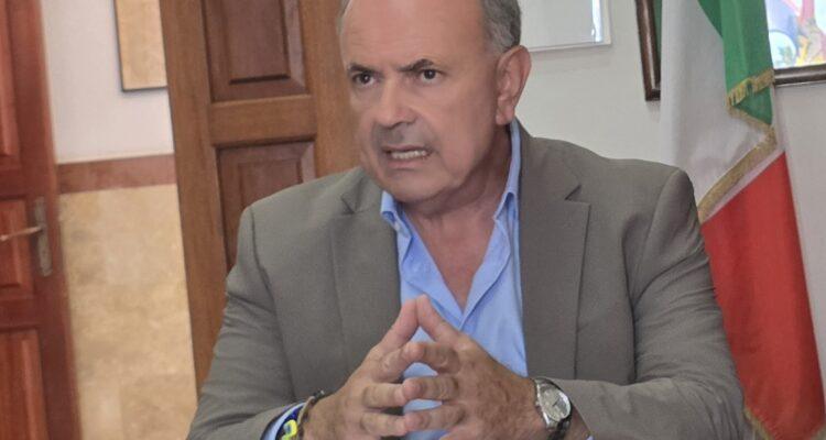 Midili congela la maggioranza: nessun nuovo movimento politico a Milazzo sino alle elezioni regionali e nazionali del 2027