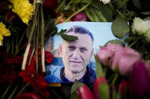 Avviso a "Novaya Gazeta", fermato il direttore. Minacce sui funerali di Navalny (ma l'Italia c'è)