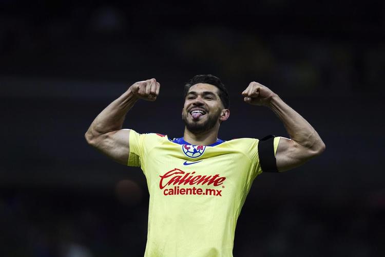 ¡Guerra en el Clásico! Henry Martín tunde a Pumas por querer ganar "en la mesa"