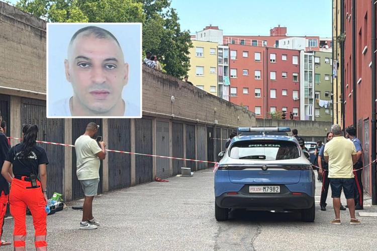 La chiamata dei residenti al 112: "Venite, c’è uno che fa il pazzo"