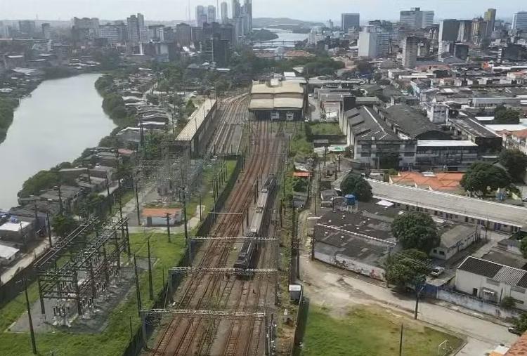 Linha Sul do Metrô do Recife retoma funcionamento completo após trem descarrilhar