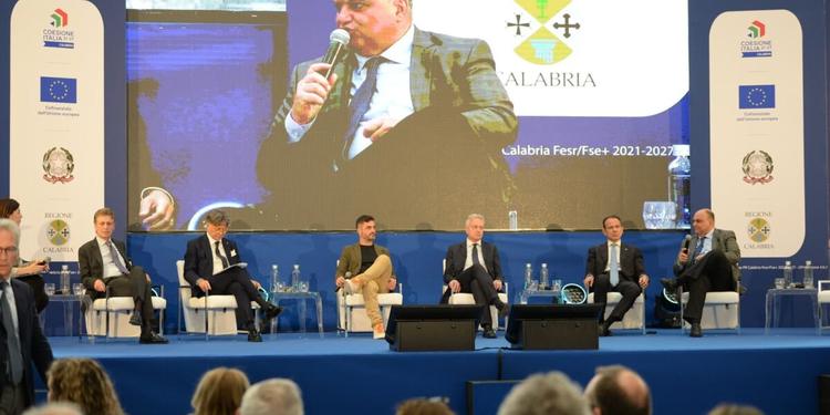 Regione Calabria, conclusa la prima edizione de "Il lavoro chiama"