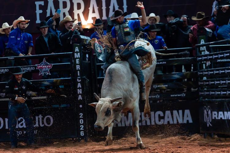 Alisson de Souza brilha em Americana, fatura PBR e manda recado para irmão gêmeo: 'Vou alcançar você'