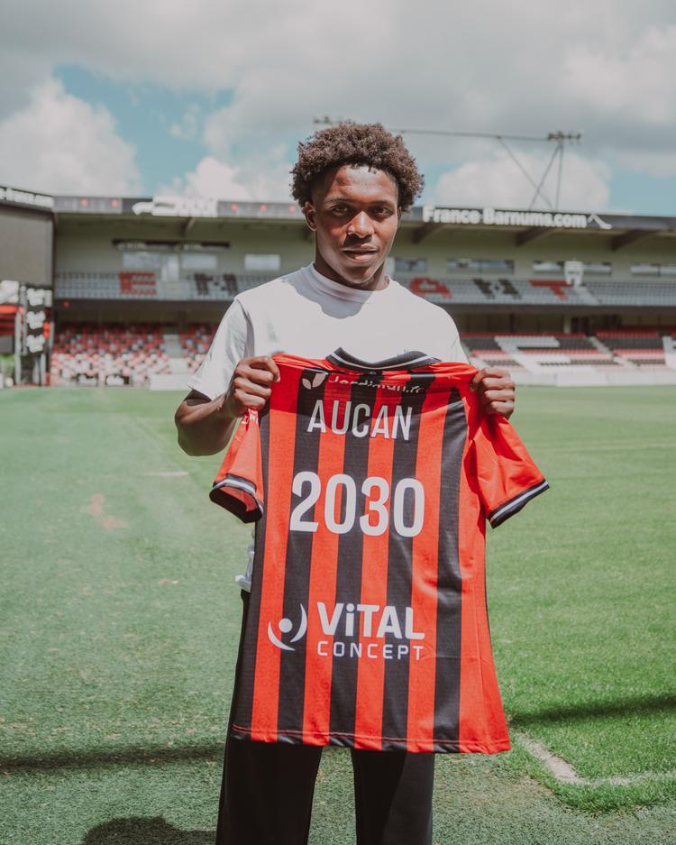 Ewan Aucun passe professionnel En Avant Guingamp EAG AMD02264