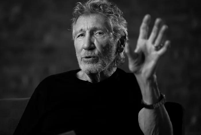 Roger Waters explica porque separa John Lennon e Bob Dylan de um lado e Phil Collins do outro