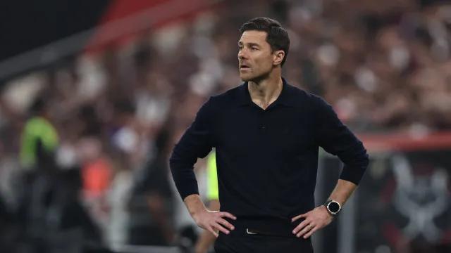 Oficial: Chelsea anuncia Xabi Alonso como novo treinador