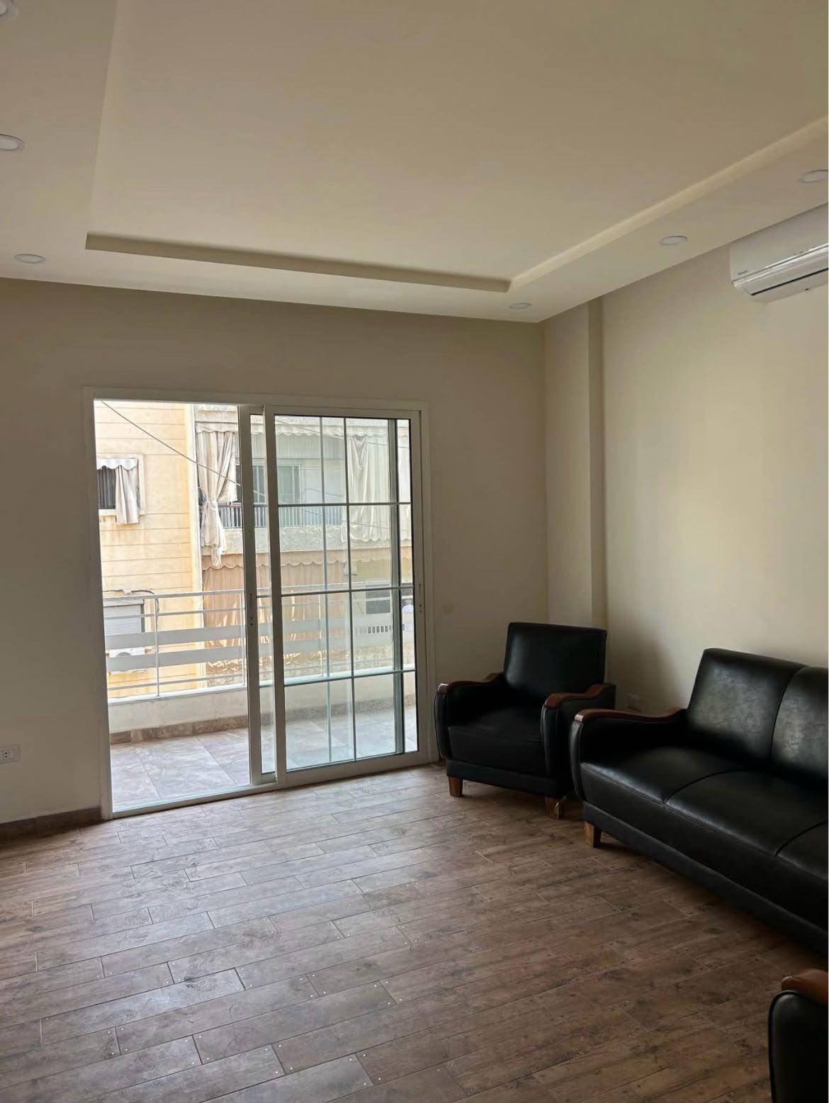 For Sale: Apartment in Tallet El Khayat
