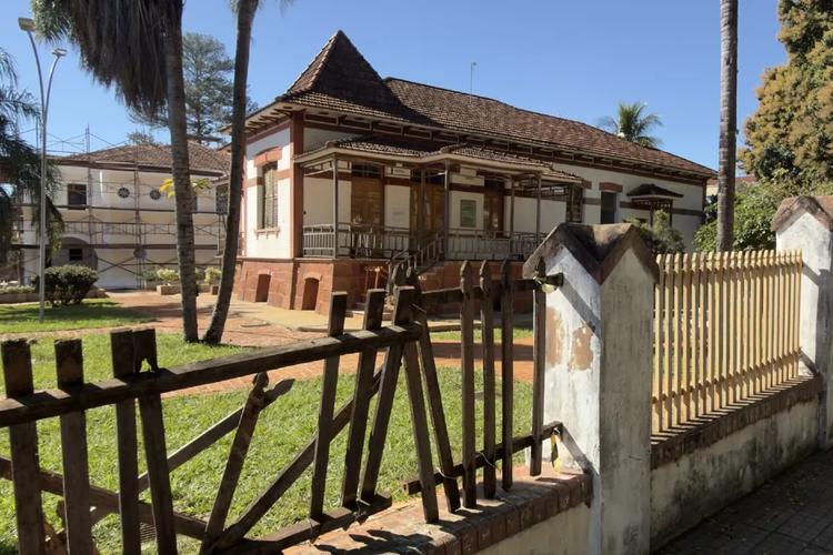 A casa que acompanhou os trilhos: 'Casa da Prefeita' passa por restauro em Campo Grande