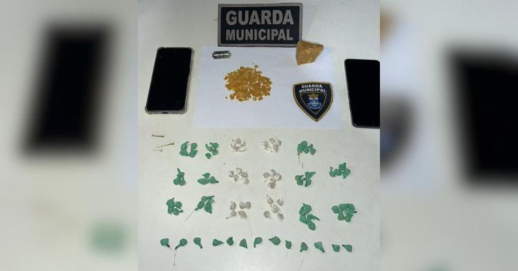 Homem mantido em cárcere privado por dívida de drogas é resgatado e suspeito é baleado em Itajaí&nbsp;