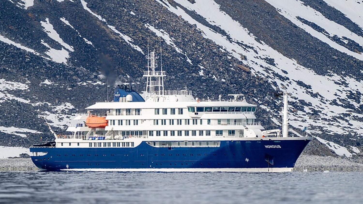 Cruise ship Passengers with Hantavirus Disembark and Return to their Countries