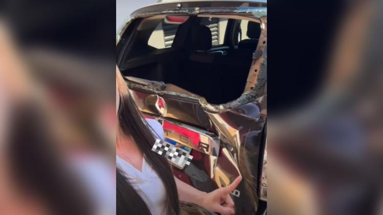 Pastor evangeliza caminhoneiro que bateu em seu carro e homem volta para Jesus