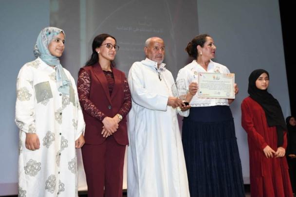 عامل إقليم شيشاوة يترأس حفل التميز الإقليمي احتفاءً بالمتفوقين وتخليداً لعيد العرش المجيد