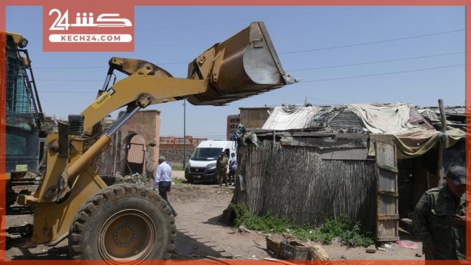 بالڤيديو.. سلطات مراكش تهدم براريك العقار السابق لسوق الاربعاء بمراكش