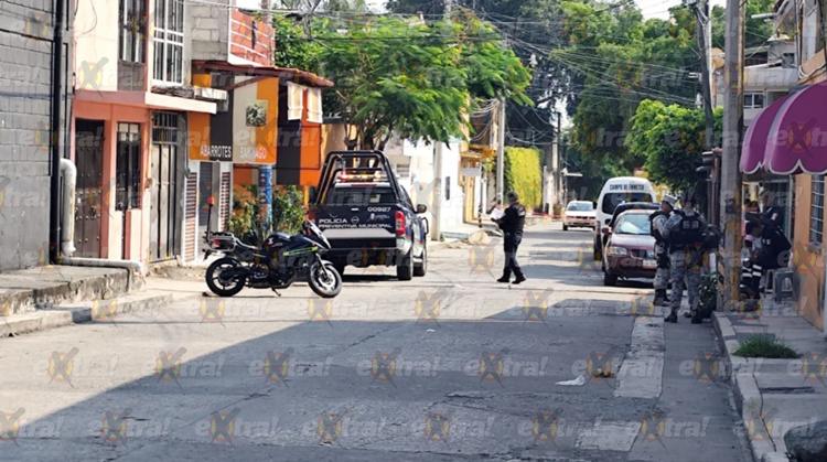 Atacan a balazos a checadora de ruta embarazada en Cuautla
