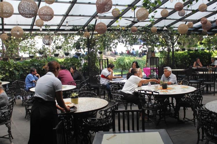 ¿El Mundial salvará el Día del Padre? Restauranteros de Morelos lanzan agresivas ofertas por desplome de ventas