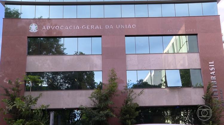 AGU pede a Fachin suspensão do afastamento de Andrei Rodrigues e aponta invasão de prerrogativa do presidente