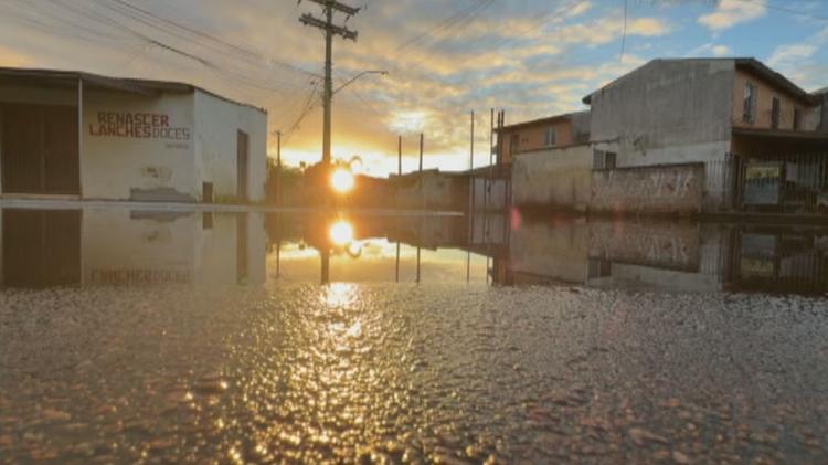 Cheia do Rio Jacuí obriga 80 pessoas a sair de casa em Eldorado do Sul