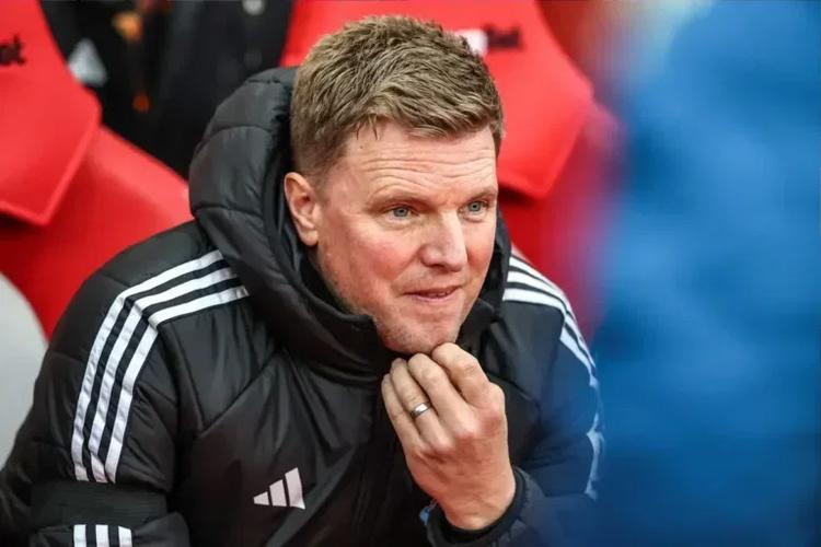 Eddie Howe : Will he jump before he’s pushed?