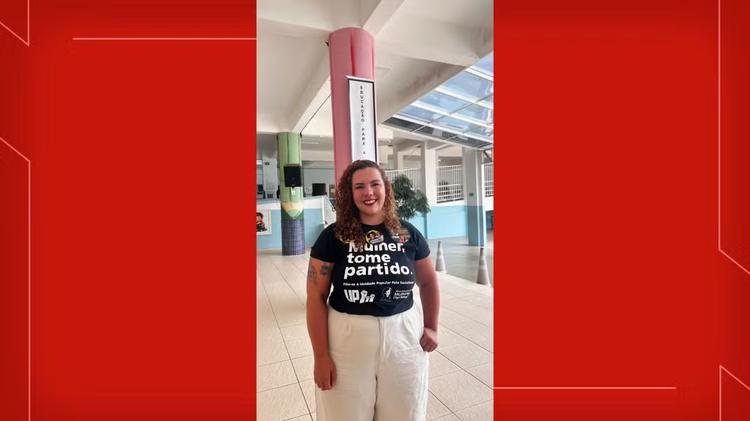 Samara Mineiro (UP) vota em Sobradinho, no DF