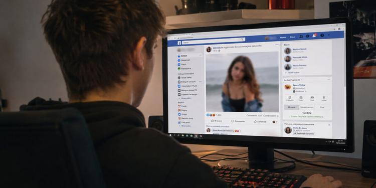 Spara al disabile per un like alla sua fidanzata: "Ringrazia che non ti ho ucciso". Giovane fermato a Napoli